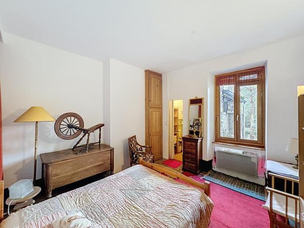 À visiter rapidement – maison de village rénovée