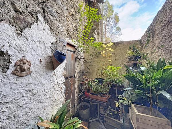 À visiter rapidement – maison de village rénovée