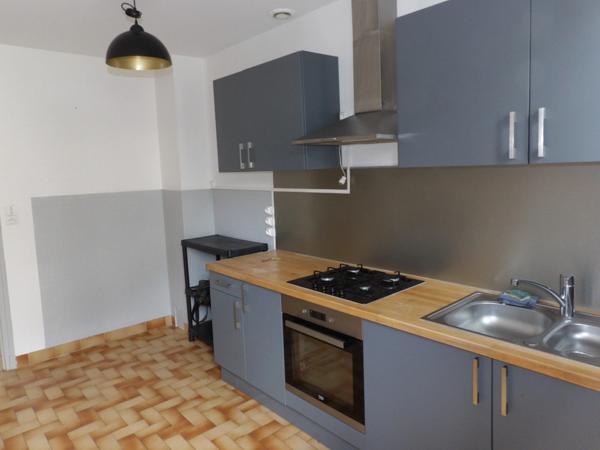 Maison à vendre 4 pièces NERIS LES BAINS (03)