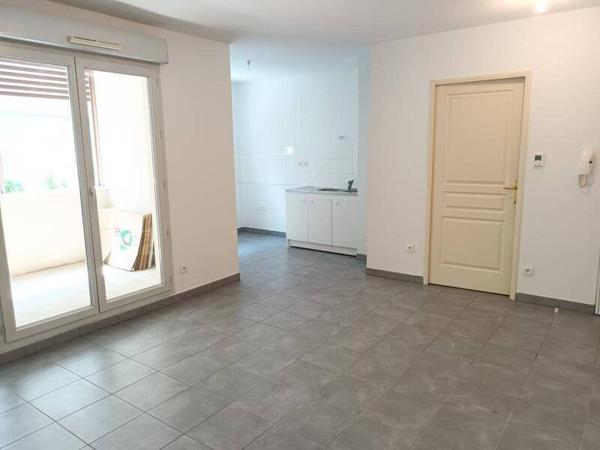 Appartement 2 pièces                                        - 69003 Lyon 3e  Arrondissement Réf : 5711