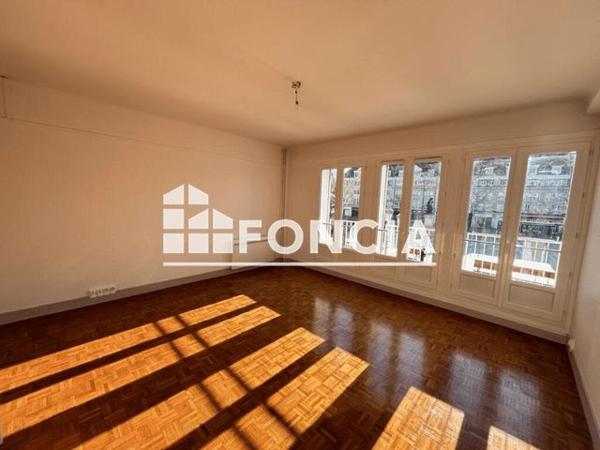 Location Appartement 3 pièces 79.1 m² - 33 RUE BEAUREGARD Beauvais 60000