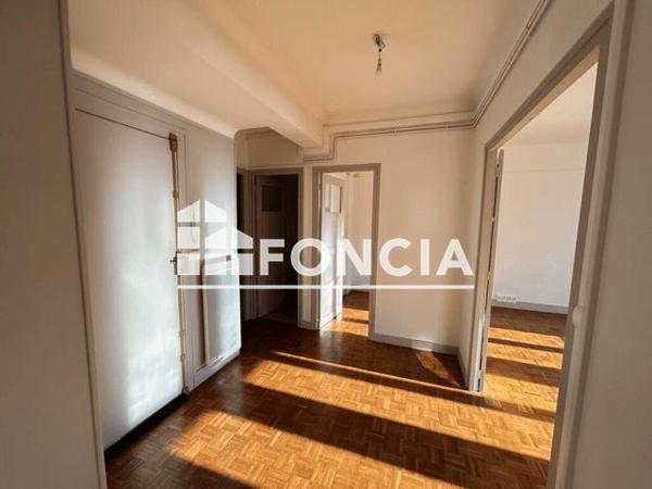 Location Appartement 3 pièces 79.1 m² - 33 RUE BEAUREGARD Beauvais 60000