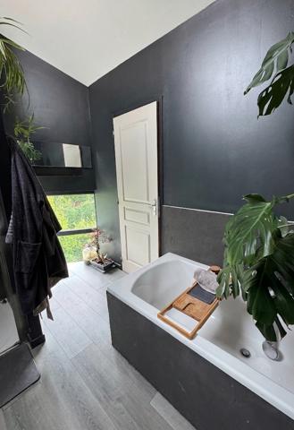 Maison
         4 pièces
        - 136 m² 245 900 € *