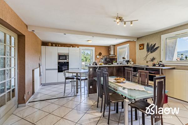 Maison de 257 m² à vendre à Saint-Chamond
