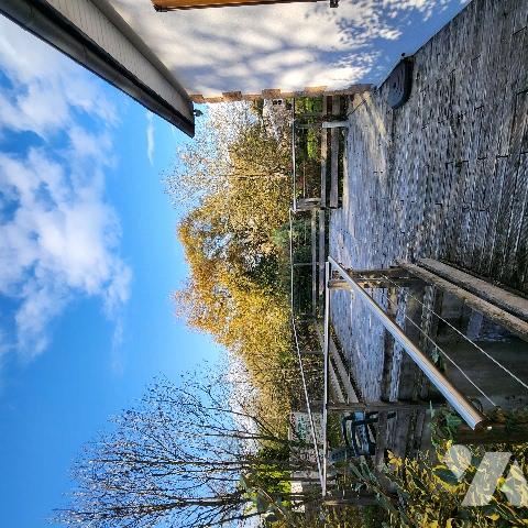 SAINT PIERRE LA COUR (53) 4 chambres, grand terrain, sous-sol, grenier aménageable