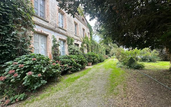 Maison à vendre    7 pièces •  Muret