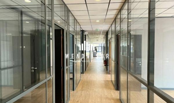 À LOUER : BUREAU D'ENVIRON 13 M² AU SEIN D'UN ESPACE PARTAGÉ