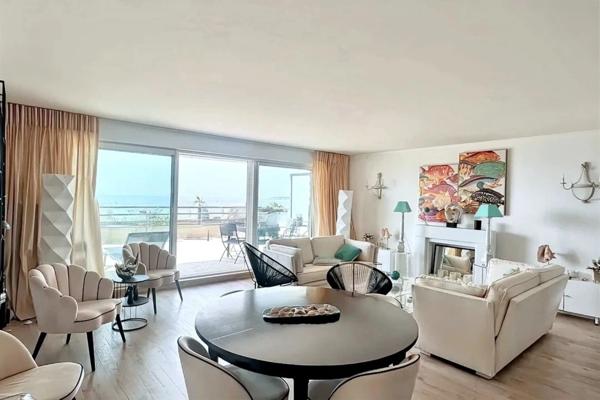 Appartement à vendre 4 pièces de 102m² LA BAULE ESCOUBLAC (44) FACE MER