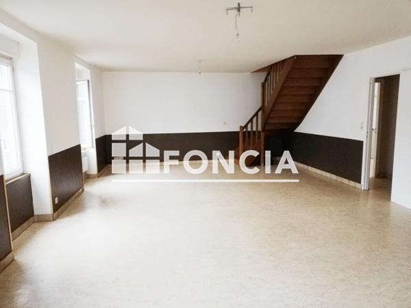 Location Appartement 3 pièces 96.7 m² - 1 RUE DE LA GARE Flers 61100