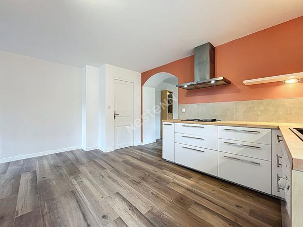 FAVERGES SEYTHENEX _ Maison de village 5 pièces de 158 m², avec garage, à vendre