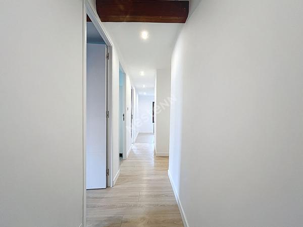 FAVERGES SEYTHENEX _ Maison de village 5 pièces de 158 m², avec garage, à vendre