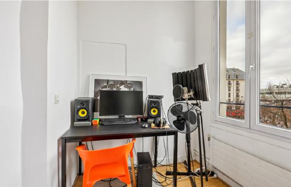 Appartement Paris 3 pièce(s) 64 m2 - 2/3 pièces 