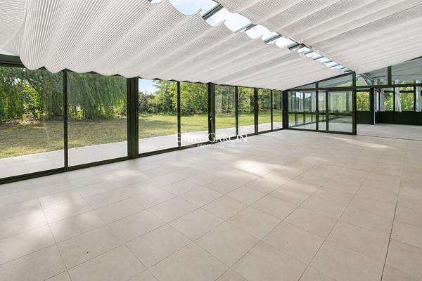 À vendre - Saint Christoly Medoc  -  Maison avec dépendances