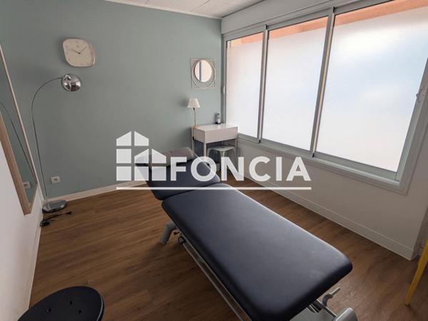 Location Local commercial 14 pièces 175 m² - 2 AVENUE DES HAMEAUX DU GOLF Juvignac 34990