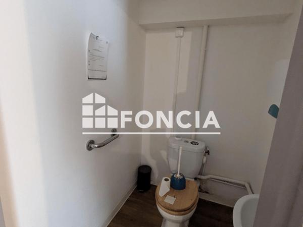 Location Local commercial 14 pièces 175 m² - 2 AVENUE DES HAMEAUX DU GOLF Juvignac 34990