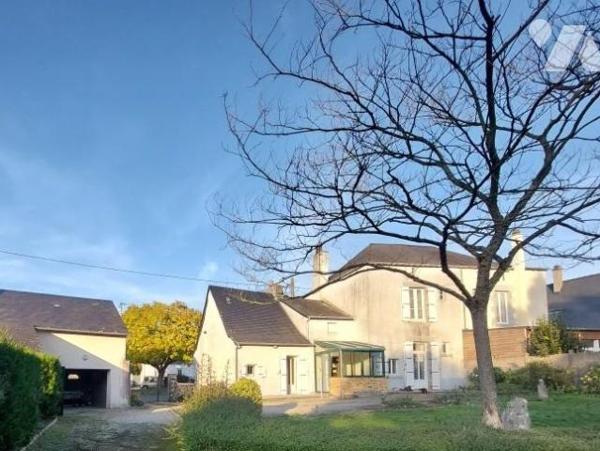A VENDRE-MAISON AU COEUR DU VILLAGE