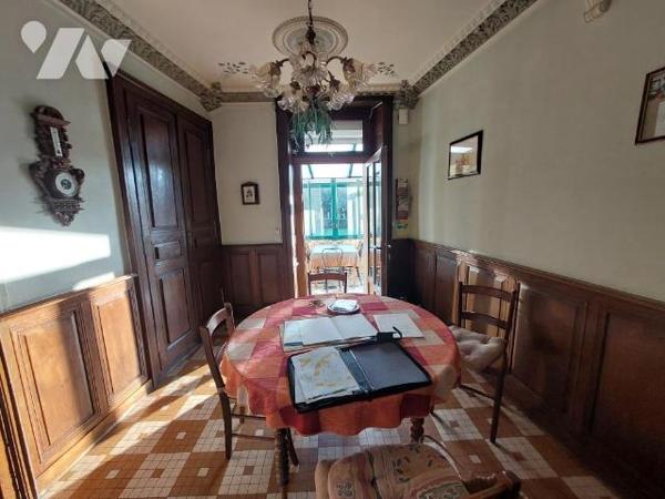 A VENDRE-MAISON AU COEUR DU VILLAGE