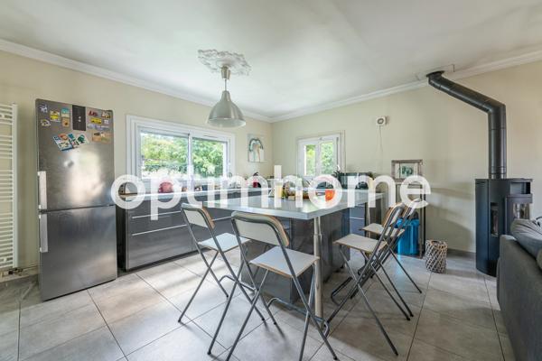 Maison des années 30 à vendre - 5 pièces - VENEUX LES SABLONS (77)