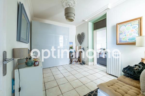 Maison des années 30 à vendre - 5 pièces - VENEUX LES SABLONS (77)