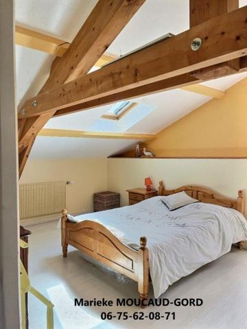 **EXCLUSIVITE**LES VILLETTES 43600 Maison 154 m² 4 chambres sur 9 000 m² terrain attenant