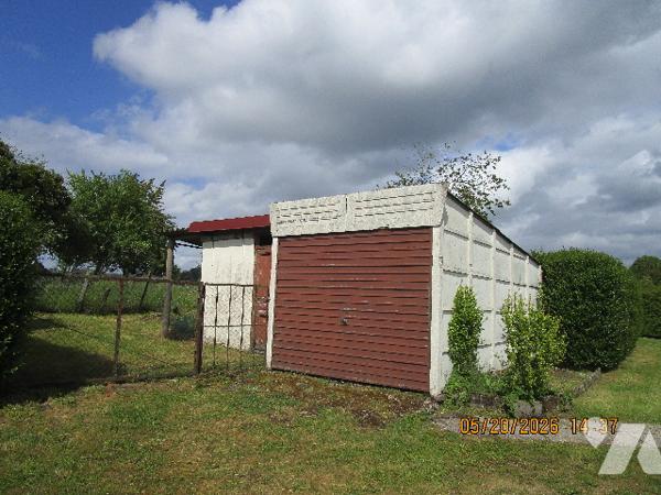 Maison  située dans un secteur calme composée de 7 pièces et dépendances
Le tout sur 52 a 21 ca