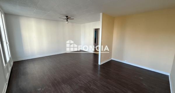Location Appartement 4 pièces 68.39 m² - Dreux 28100