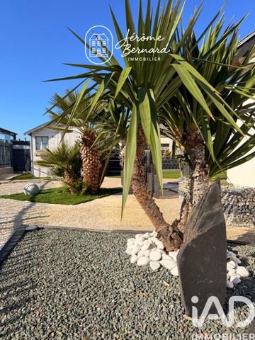 Maison à vendre 6 pièces 136 m² Saint-Barthélemy-d'Anjou