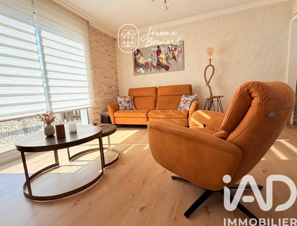 Maison à vendre 6 pièces 136 m² Saint-Barthélemy-d'Anjou