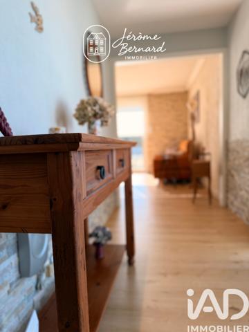 Maison à vendre 6 pièces 136 m² Saint-Barthélemy-d'Anjou