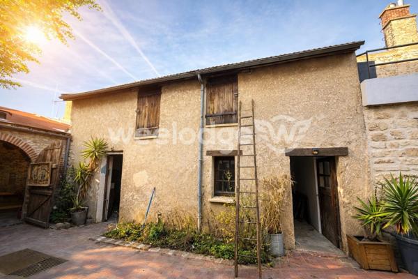 Maison à vendre 5 pièces de 235 m² à Ecquevilly