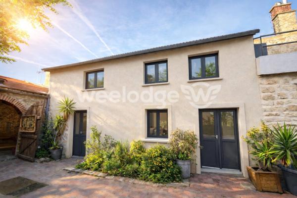 Maison à vendre 5 pièces de 235 m² à Ecquevilly