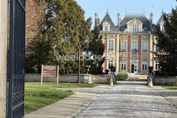 Maison à vendre 5 pièces de 235 m² à Ecquevilly