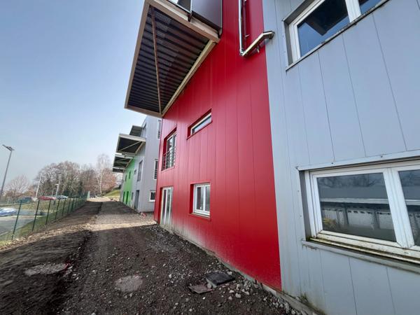 Bâtiment commercial à fort potentiel – Zone artisanale de Maxilly (74500)