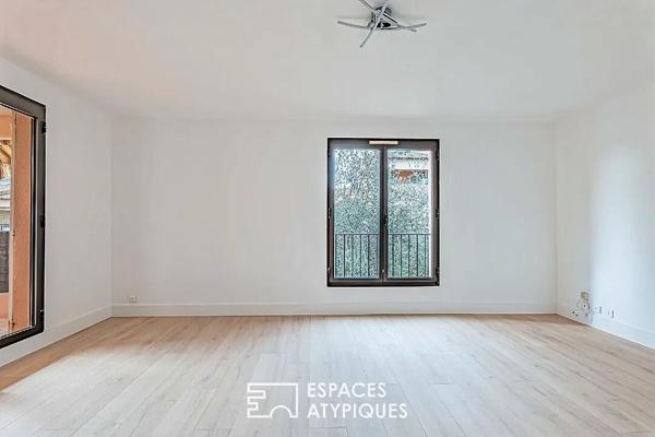 Appartement 2 pièces entièrement rénové à Mougins quartier Saint Basile