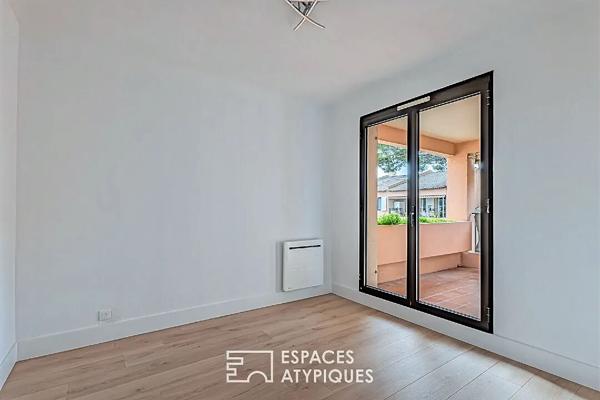 Appartement 2 pièces entièrement rénové à Mougins quartier Saint Basile
