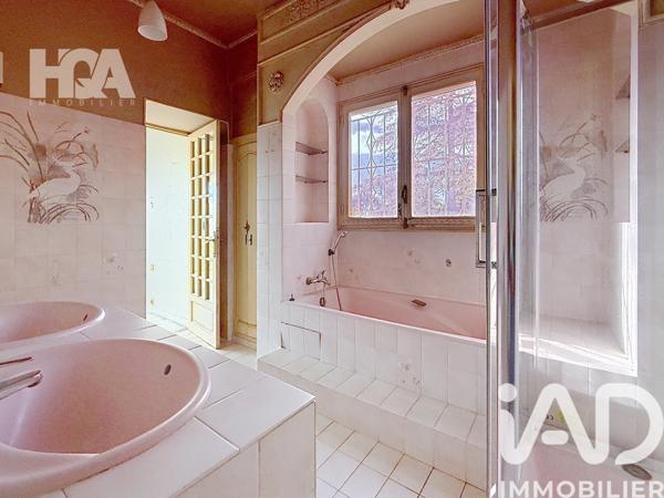 Maison à vendre 8 pièces 275 m² Toulon