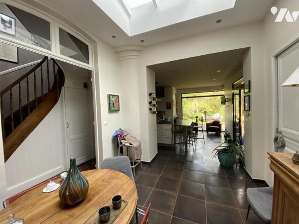 A vendre LILLE Vauban-Cormontaigne Maison bourgeoise avec garage et jardin