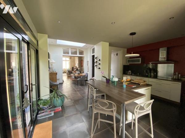 A vendre LILLE Vauban-Cormontaigne Maison bourgeoise avec garage et jardin