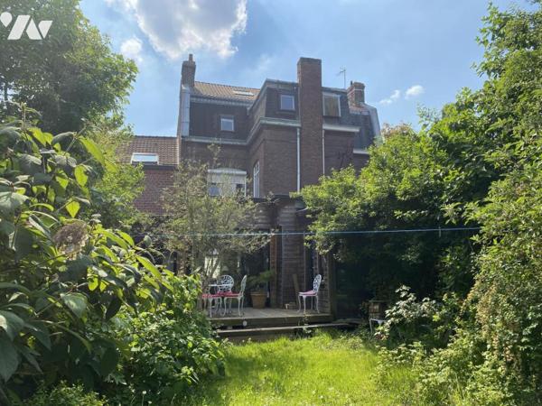 A vendre LILLE Vauban-Cormontaigne Maison bourgeoise avec garage et jardin