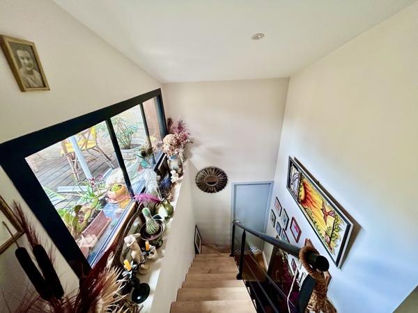 bdx centre,duplex, traversant,calme,lumieux,terrasse