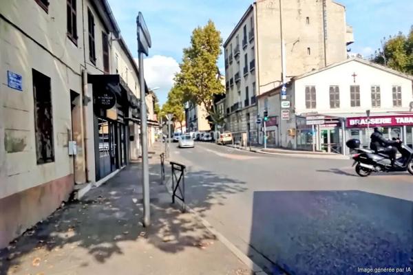 Fonds de commerce à la Croix Rouge