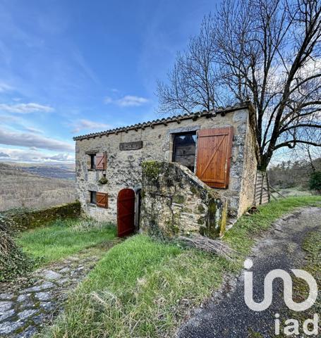 Maison rustique 10 pièces de 295 m² à Figeac (46100)