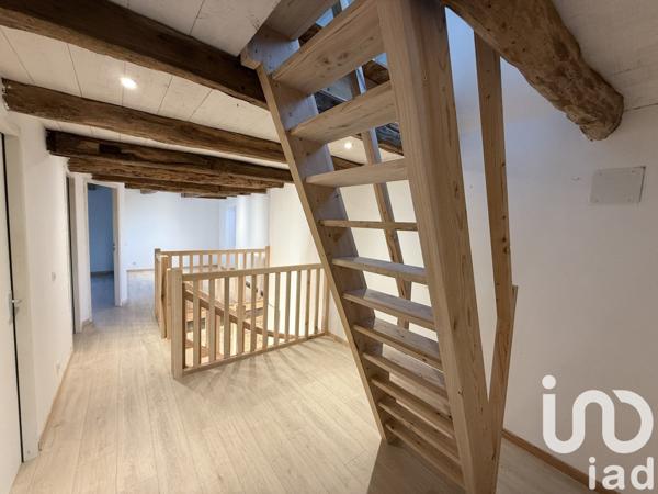 Maison rustique 10 pièces de 295 m² à Figeac (46100)