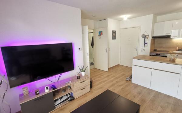 Appartement à vendre    2 pièces • 41 m2 Vénissieux