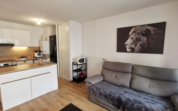 Appartement à vendre    2 pièces • 41 m2 Vénissieux