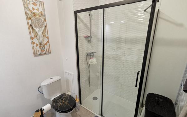 Appartement à vendre    2 pièces • 41 m2 Vénissieux