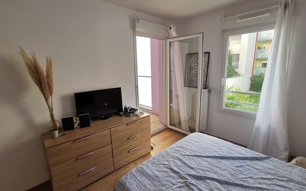 Appartement à vendre    2 pièces • 41 m2 Vénissieux