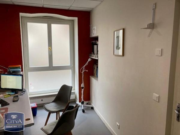 Local professionnel à louer 62m²