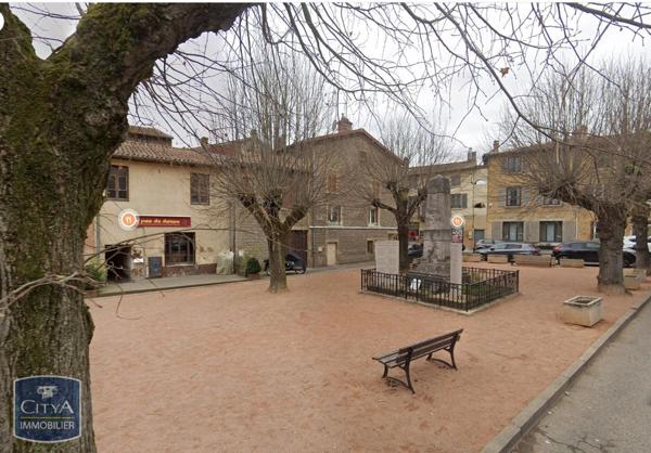 Local professionnel à louer 62m²