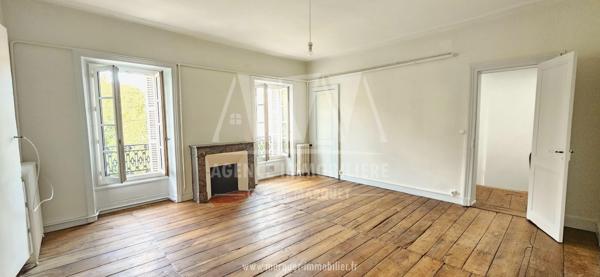 ANGOULEME "LE PLATEAU" - MAISON DE VILLE DE 7 PIECES PRINCIPALES AVEC JARDIN ET CAVE